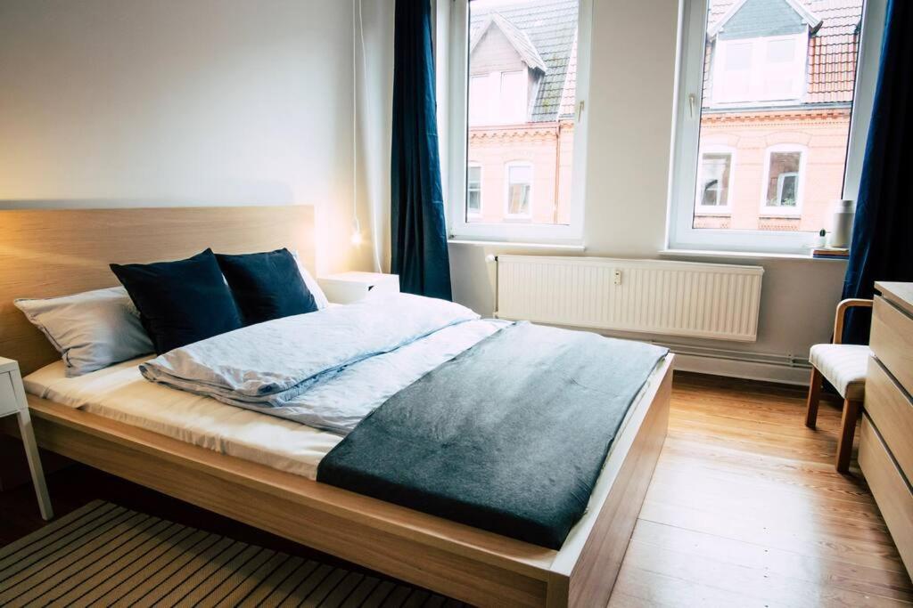 Sanierter Altbau, 2 Zimmer, 24-7 Check-In Kiel Exterior foto